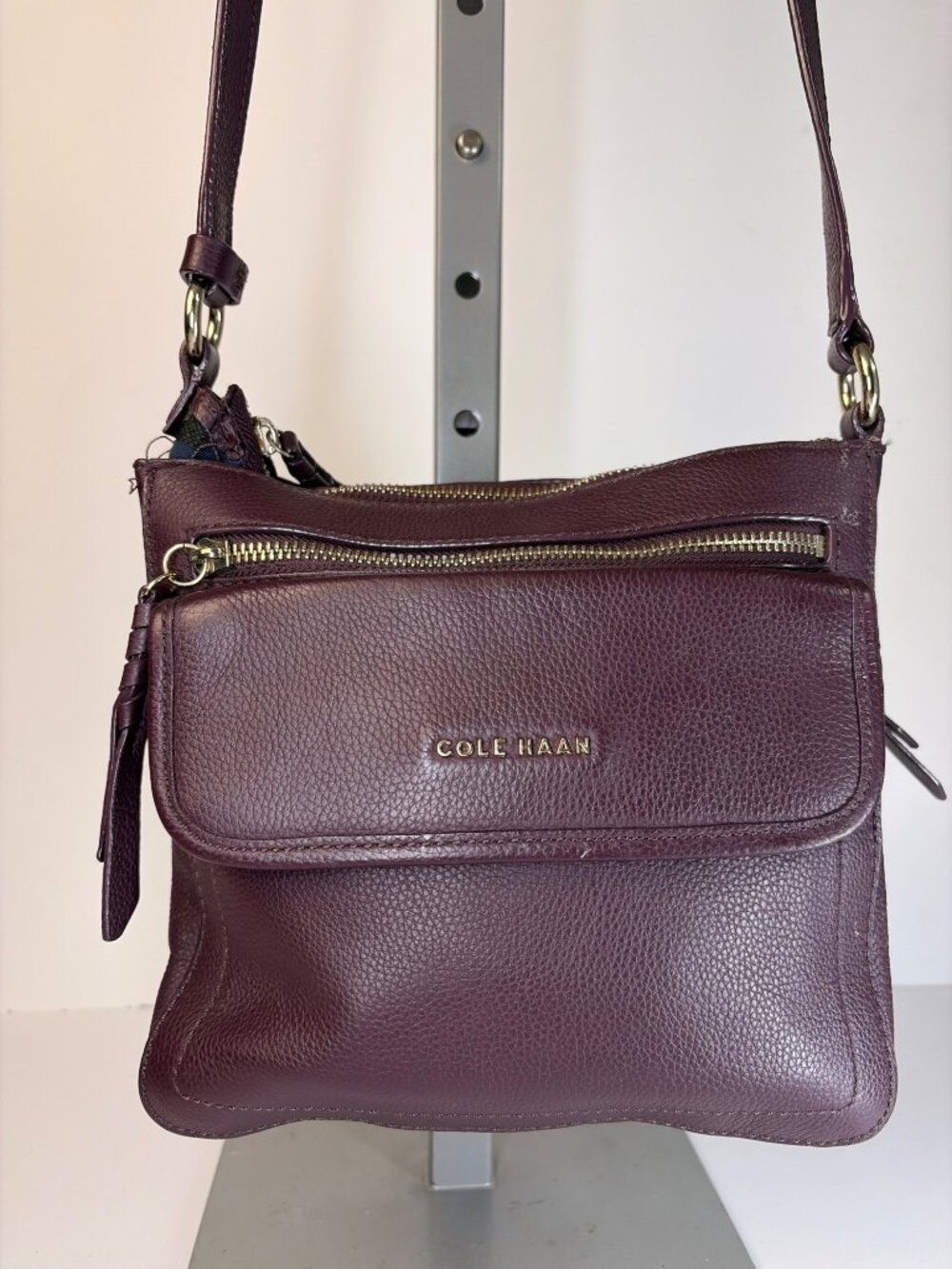 Cole Haan Purse Crossbody Bag Plum Burgundy Pebbled Leather Adjustable Strap